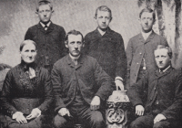 The Peters family in 1888, the year of migration from Münsterland to Missouri.